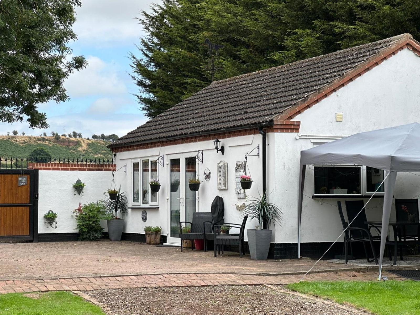 Shropshire Guestroom Seisdon Exterior photo